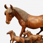 Статуетка різьблена Кінь із лошатами, масив тіка (FL-15) Індонезія