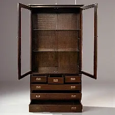 Шафи / Стелажі / Вітрини