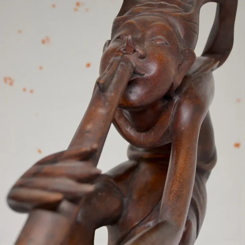 Статуэтка Девушка со свирелью AB-003 тиковое дерево 19х33 Индонезия