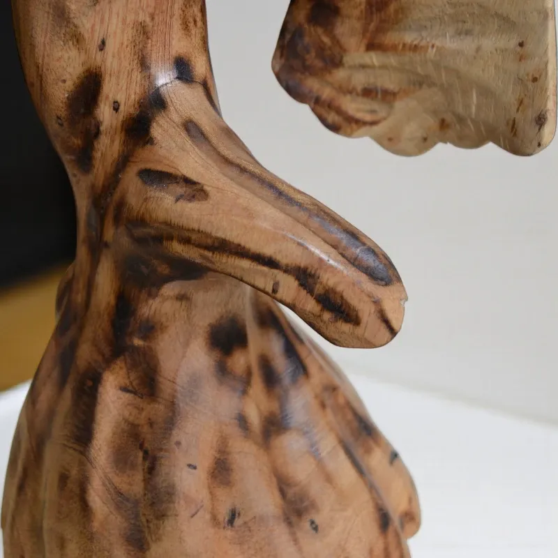 Статуетка різьблена Сокіл (K-69) тікове дерево 48х26 см Індонезія 