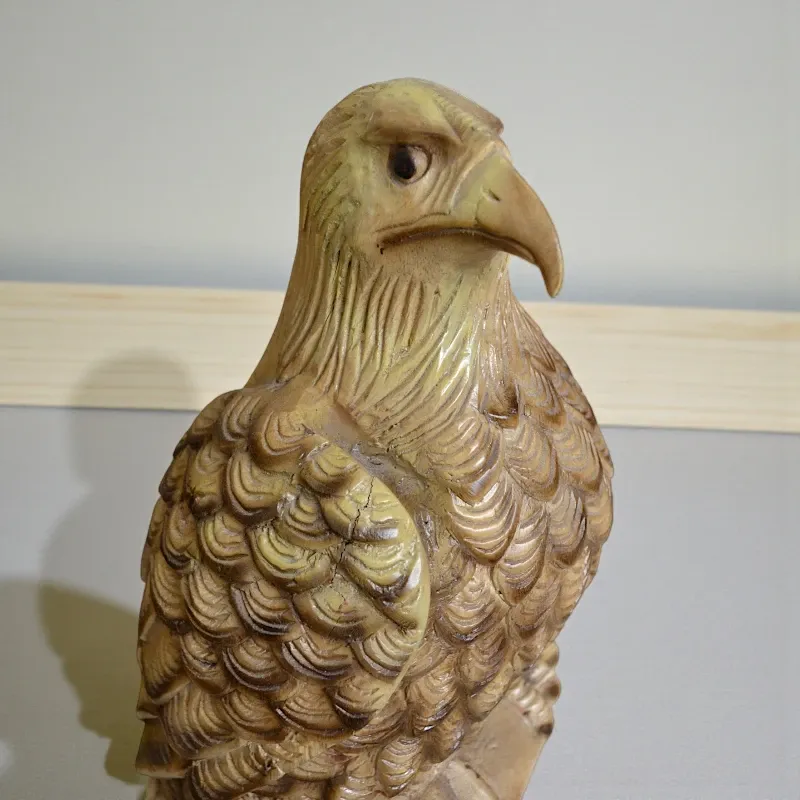 Статуетка різьблена Сокіл (K-69) тікове дерево 48х26 см Індонезія 