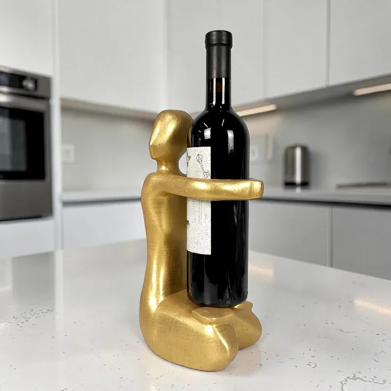 Тримач дерев'яний для пляшки Чоловік (AB-23G) золотистий