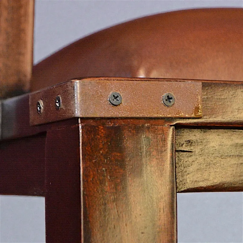 Стілець дерев'яний Мілітарі (CH01) з підлокітниками, венге