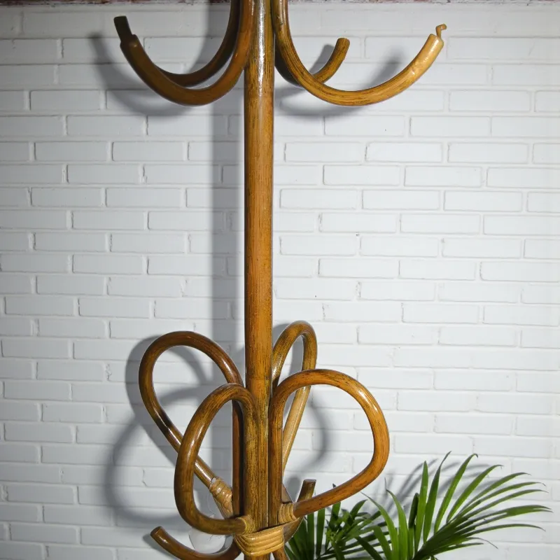 Вішалка для одягу ротангова Giorgio Butnari (AD-208) Індонезія